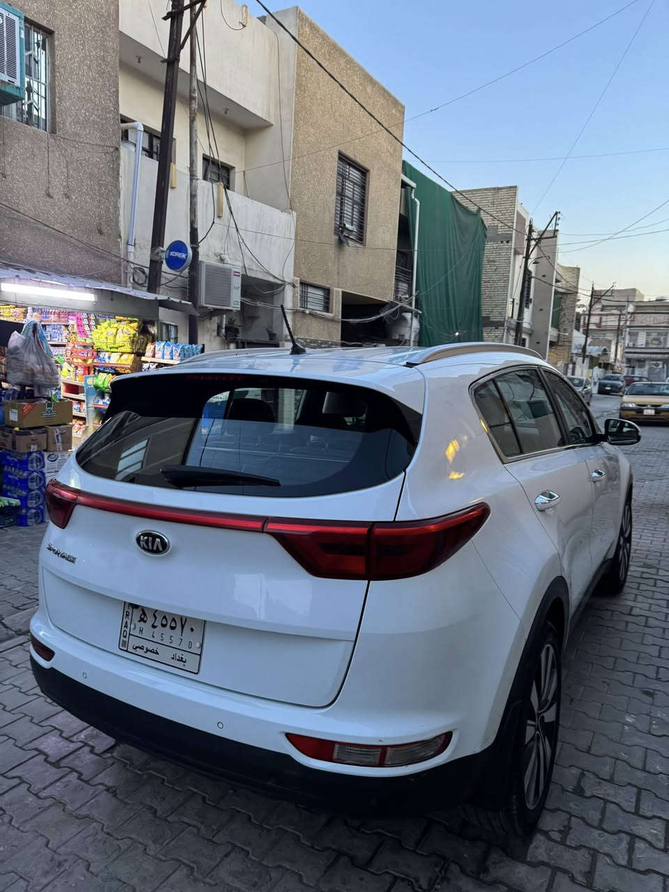 سبورتج 2018 خليجي 
سياره على ايد وحده من 2018 
رقم بغداد تحويل مباشر
بدونن اي صبغ نهائيا حته الدعاميات
سونار موجود بيه بارد بسيط 
وبيهه شخط بالباب الخلفي عايفه 
السعر 175 وبيه شي بسيط
***********
مكاني المنصور
