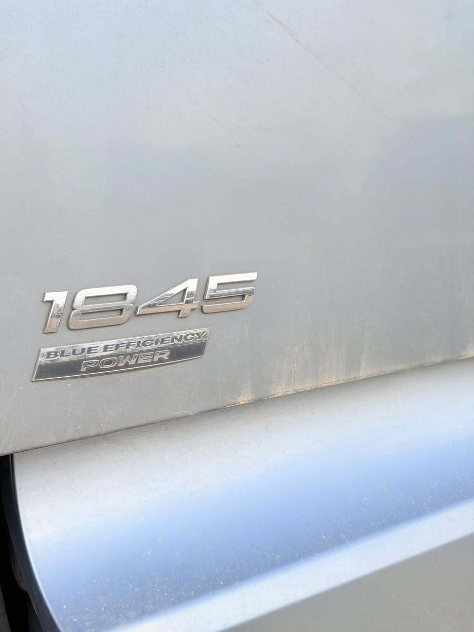 وحش سقف ميكة

بس راس سنوية دهوك

موديل 2012

حجم 1845

فول فول مواصفات 

سعر 230$ او بيها مجال

للاستفسار 
***********
***********
***********@
