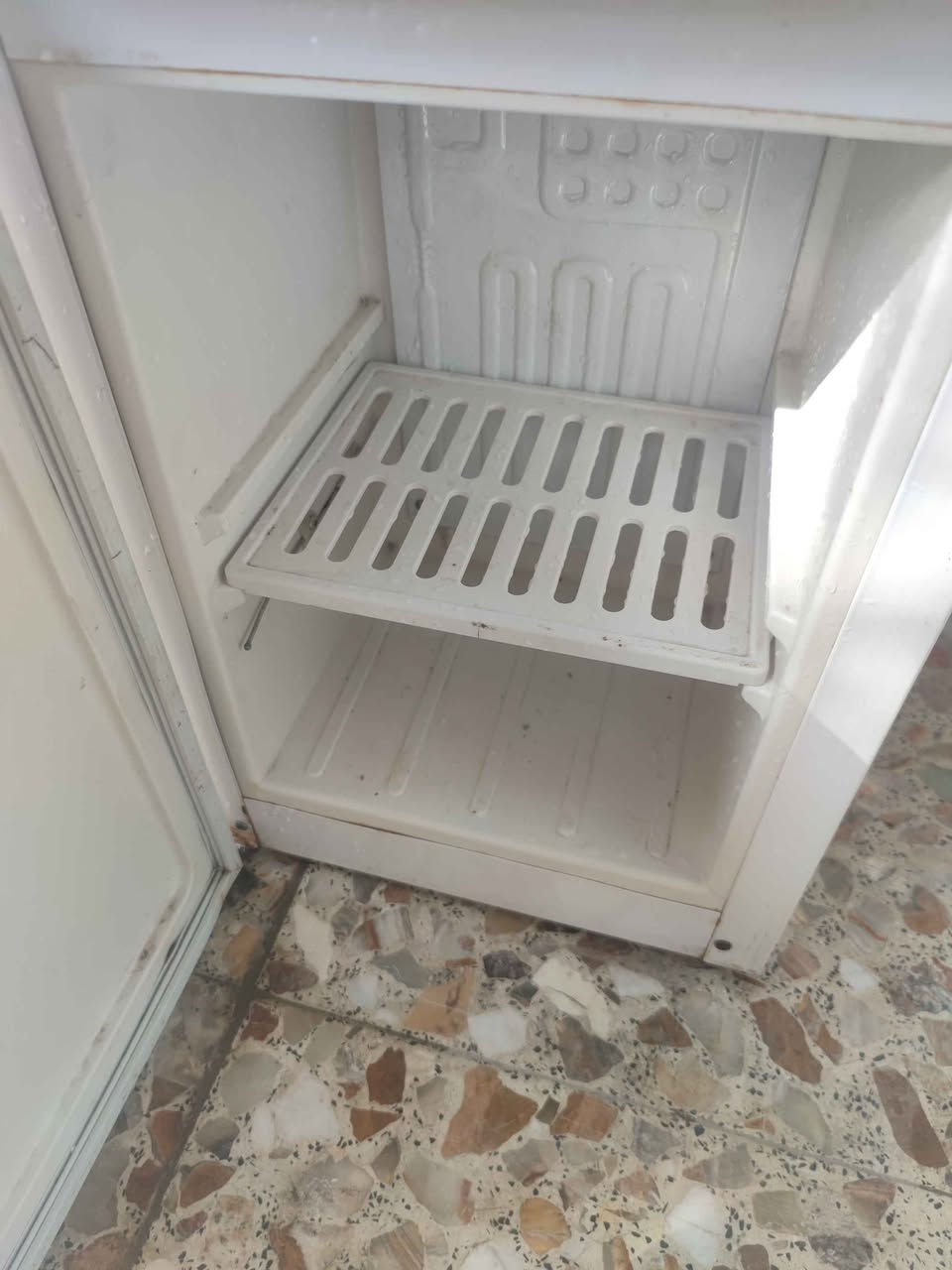 براد ماء DENKA للبيع
شغال 100% تبريد وتسخين،
نظيف وحالته الفنية ممتازة،
ما بي أي عيب إطلاقًا،
فقط شكله مستعمل قليلًا من الخارج.
السعر: 30 ألف فقط بغداد, العراق


**إذا كنت صاحب هذا الإعلان وتريد حذفه لأي سبب، رجاءا أرسل رسالة إلى الدعم الفني**