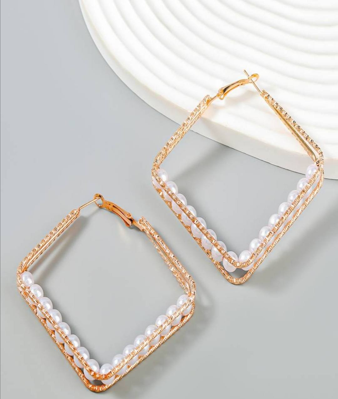 كشخة العيد السعر الفين ♥️
@إشارة


**إذا كنت صاحب هذا الإعلان وتريد حذفه لأي سبب، رجاءا أرسل رسالة إلى الدعم الفني**