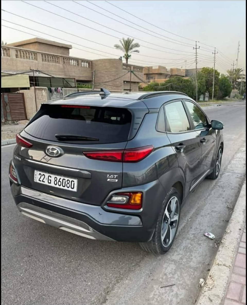 كونا موديل 2021
مكينه 1600 توربو 
كير 7 نمر 
فول مواصفات حادث حافه البنيد بارد وجاملغ صبغ وبيها بارد بدون شواصي ايرباك ستيرن فقط راجع سستم 
ماشيه 74 ميل 
السعر 130 وبيها مجال بسيط 
بغداد زيونة 
***********
