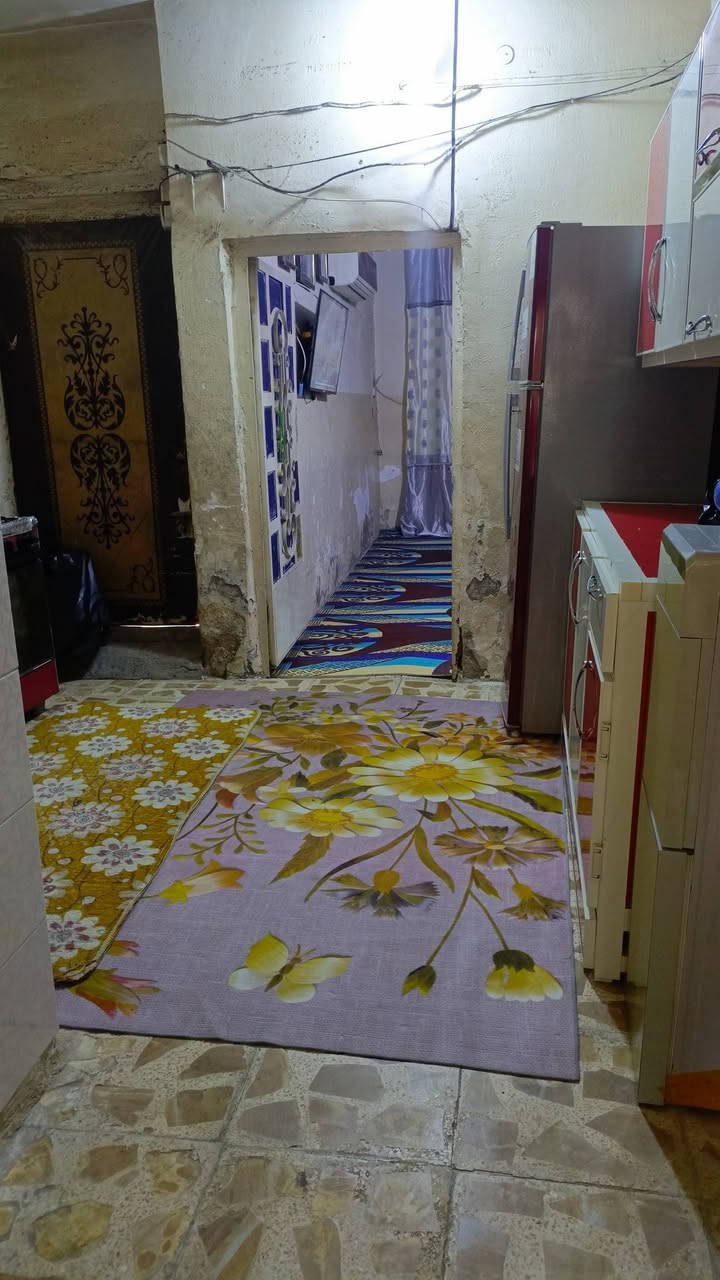 الدار للبيع  المساحة ٨٠ متر حي النصر الاولى شارع المستوصف الفرع السادس فرع روضة جنات الغدير البيت نوع العقار مالية.. 
الاستفسار على الرقم ***********
