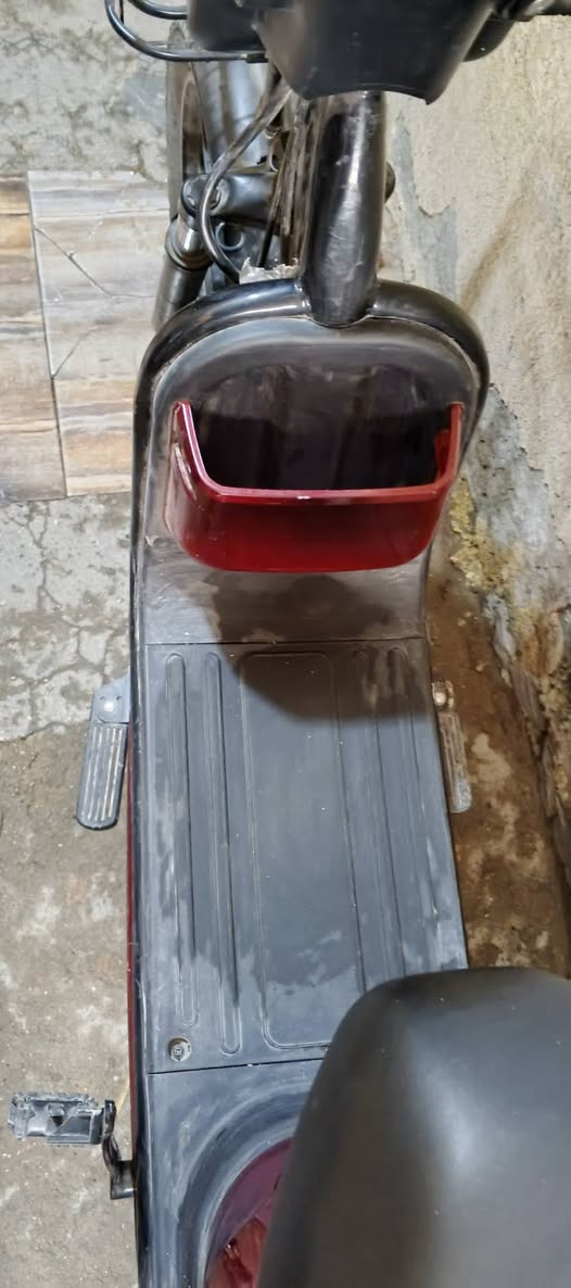 السلام عليكم دراجه شحن حجم 20 دراجه نظيفه مستعمله 3 اشهر بطاريات5 دراجه اي نقص ما بها مكان بغداد الشعله السعر325 وبيها مجال الرقم ***********
