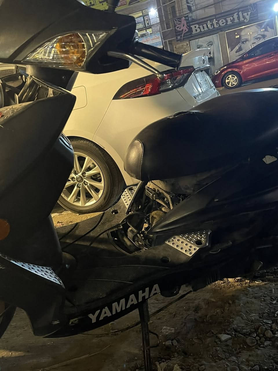 السلام عليكم سكنس فحل للبيع مكينه تبخرر فقط وكفرات تعبانه. ابيع على هاي الحطهه سعرها ٤٠٠وبيها مجال بسيط


**إذا كنت صاحب هذا الإعلان وتريد حذفه لأي سبب، رجاءا أرسل رسالة إلى الدعم الفني**