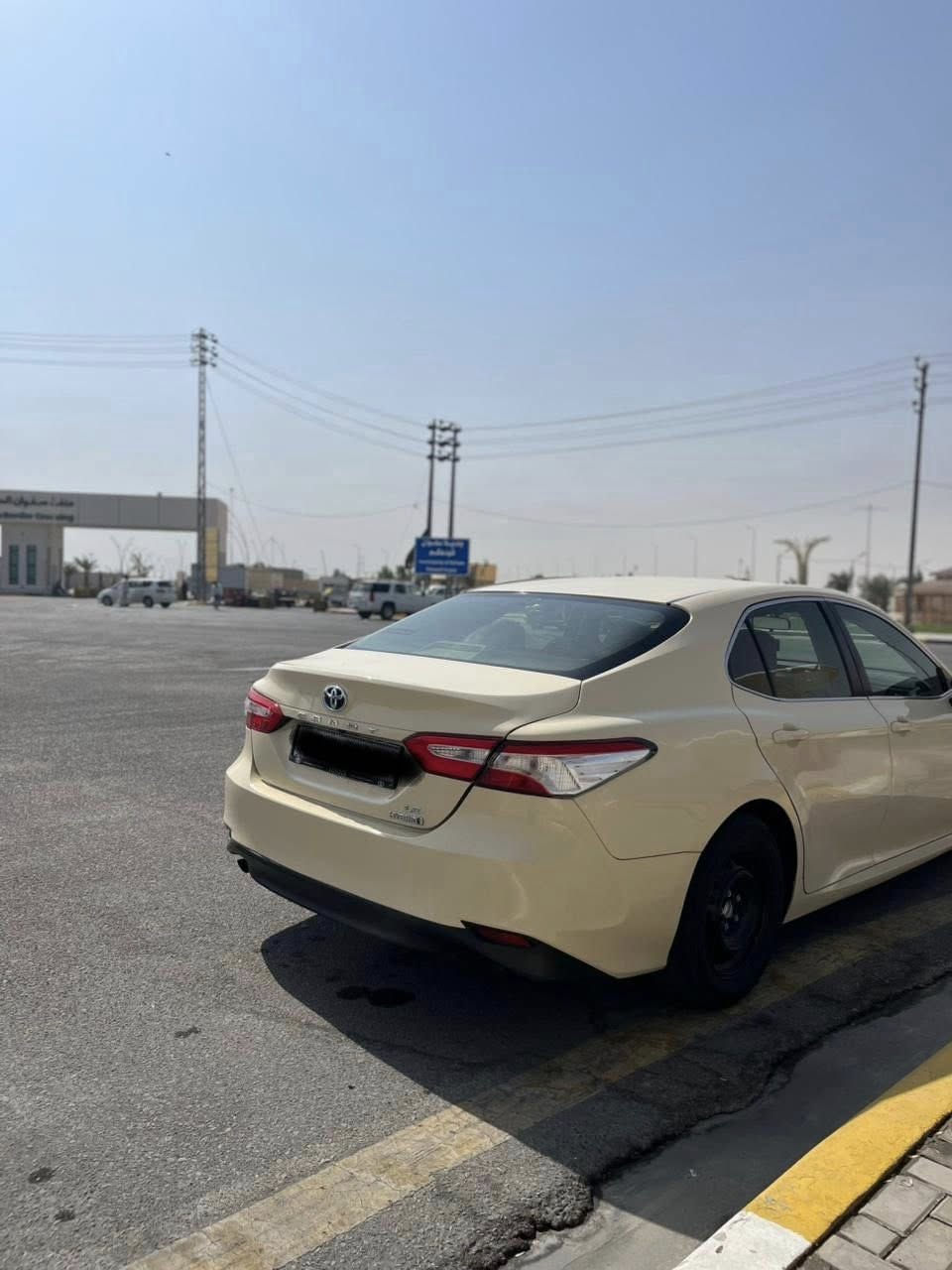 كامري تكسي دبي السعر 128ورقة موديل 2019 مسجلة2023 هايبرد وبانزين 
صبغة جديدة والسيارة حلوة وجاهزة ماعوزه برغي 
السيارة بيها تبديل كفر خلفي بدبي قطعه صغيرة كلش يعني ماتبين بس انا اكلك بيها تبديل كفر خلفي ترهم بيع او مراوس بطاريات كلشي مابيهن وباقي التفاصيل اتصل وبيك خير وتدلل 
***********
عنوان السيارة بصرة وترهم بيع او مراوس
