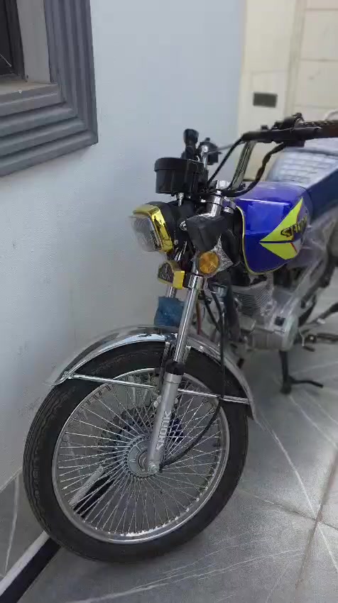 سلام عليكم متاح دراجه  ايراني 4 كير موديل 25 ماطور ماشي شي كلش قليل لوك بعده مكاني  طريق بغداد
سعر 750 
***********
