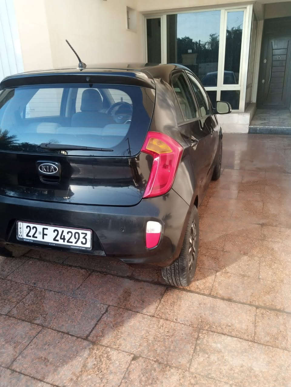 سلام عليكم بيكانتو 2011خليجي ماشية 137 بيهة نص قطعة صبغ تبريد تدفئة تبريد شغال صدر نضيف اشاير بل مري سيارة نضيفة السعر 76 للتصال*********** بيه واتساب مكان السيارة بغداد الشعلة لأولى
