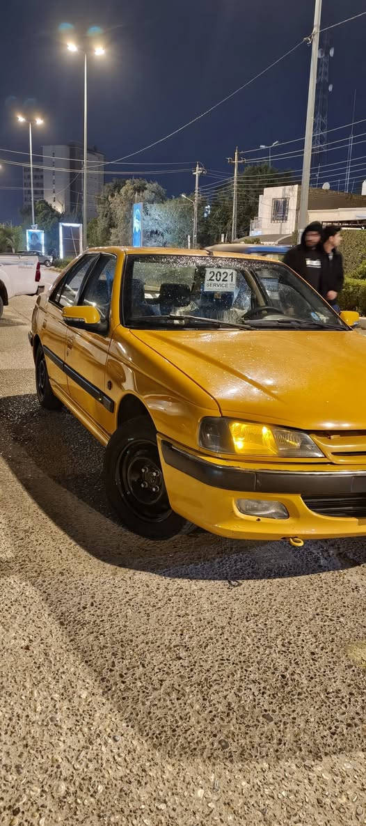 السلام عليكم بيجو بارص موديل 21 سياره كفاله عامه وشرط السونار سياره جاهزه مكينه وكير جدد حداديه تخم تاير باتري جديد تبريد ثلج تتفه سياره بعده لوك رقم بصره بعدله سنه وتصير حره ستقطاع مباشر وراعيه بل بصره عندي وكاله منه مكان السياره العماره والشراي يخابر ويدلل وهاذه بسيط  سعره ب وبيه مجال بسيط***********
