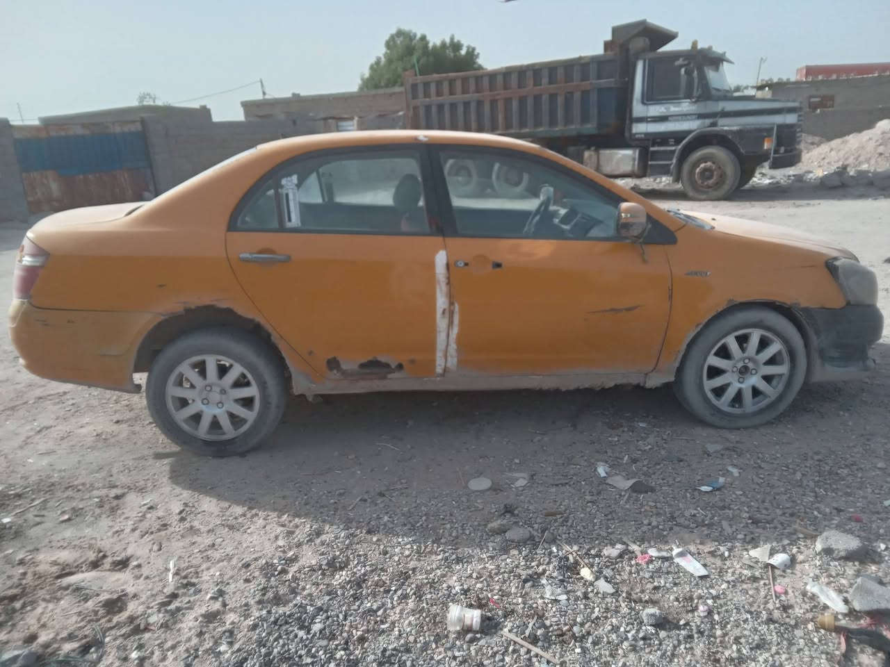 سلام عليكم جيلي موبل مديل 13كفاله بالمكينه والكير والحداديه والبرانكيت كهربائيات كله شغاله وجاهزه السعر 10 أوراقه رقمه ميسان راعيها بالعماره مكاني بالزبير خلف المعارض(***********
