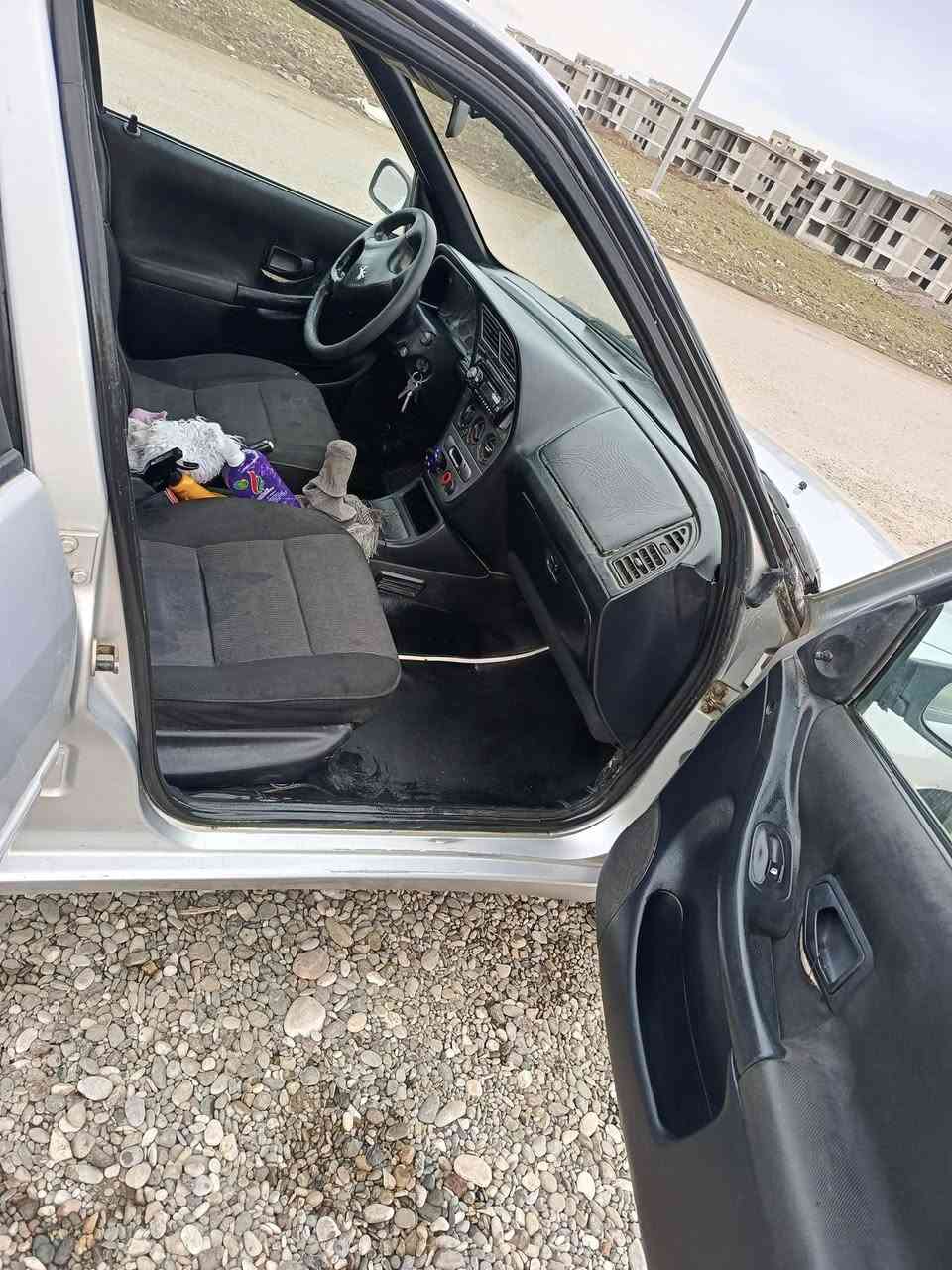 بیجۆی 306
گێڕو مەکینە بێ عەیب بەشەرت 
سەنەوی تا2026 مانگی 10 تازەیە 
بڕاوە غەرامە تحویل بەشەرت 
تەبریت ساردو گەرم لەسەر سویچ 
لێدراوی پێوەنیە 
کارەبایی مەزبوت 
سیارەیە زۆر جوان زۆر هەرزان 
سعر  29 ورق
شوێن چەمچەماڵ

***********
***********
بیجۆ 306 
گێر محرک مزبوت شرت
تحویل بشرت ماکو غرامە 
ماکو صرب 
تبریت بارد حار عل سویچ 
کاهربای مزبوت 
پاتری جدید 
تایرات زین 
مکان چم چمال
