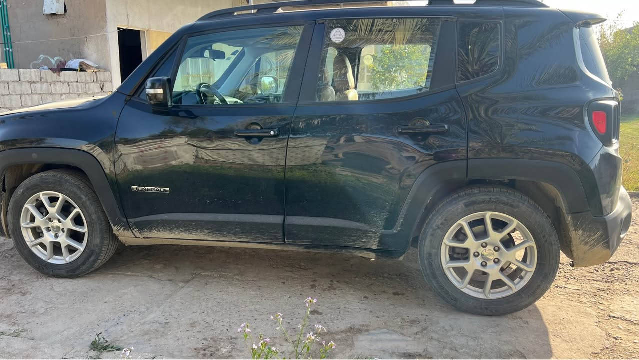 سياره جيب رنكد 2021 امريكي او ما يسمى البزون رقم بغداد دولي تحويل ثاني يوم ضربتها بس جاملغ امامي فقط كير ومحرك مكفول بصمة اشاير بلمري فتحة سقف كامل مواصفات سياره حلوه وخير من الله سعرها 155 ورقة مكاني بابل قرب كوين بارك رقمي *********** Singapore
