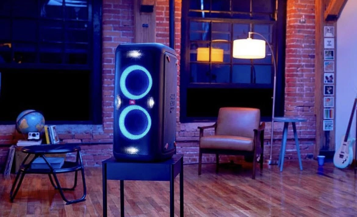 سماعة JBL موديل بارتي بوكس 300 اصلية شحن بلوتوث USB صوت وبيز غني عن التعريف السعر 450$


**إذا كنت صاحب هذا الإعلان وتريد حذفه لأي سبب، رجاءا أرسل رسالة إلى الدعم الفني**