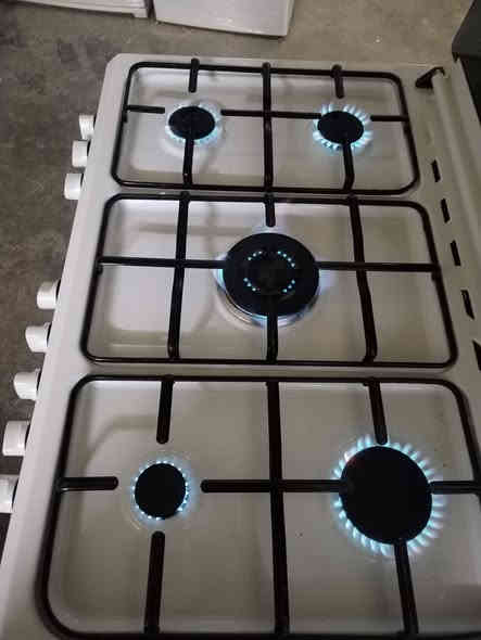 طباخ 5عيون كلش نضيف *********** ***********
