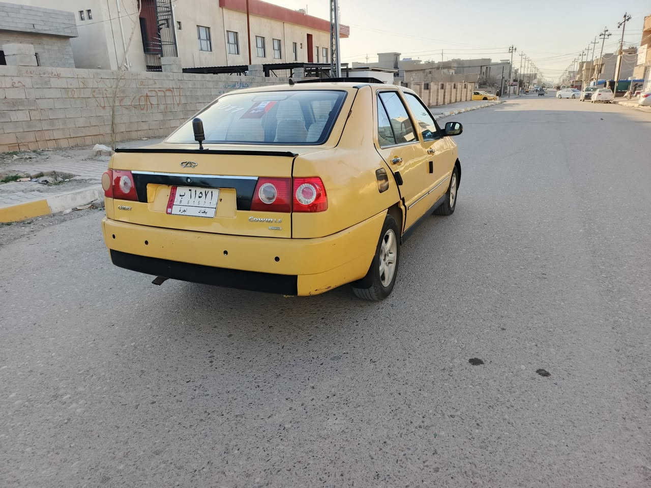 السلام عليكم شيري كوين رقم بغداد موديل ٢٠١١مشروع وطني الح 2028دفتر بانزين موجود شرط التحويل والوكالة كير ومكينه وتخم تاير كله بشرط تبريد ثلج السياره بدون صبغ سياره جاهزه مابيهه برغي نقص السعر 23وبيهه مجال بسيط للشراي رقم الهاتف***********
