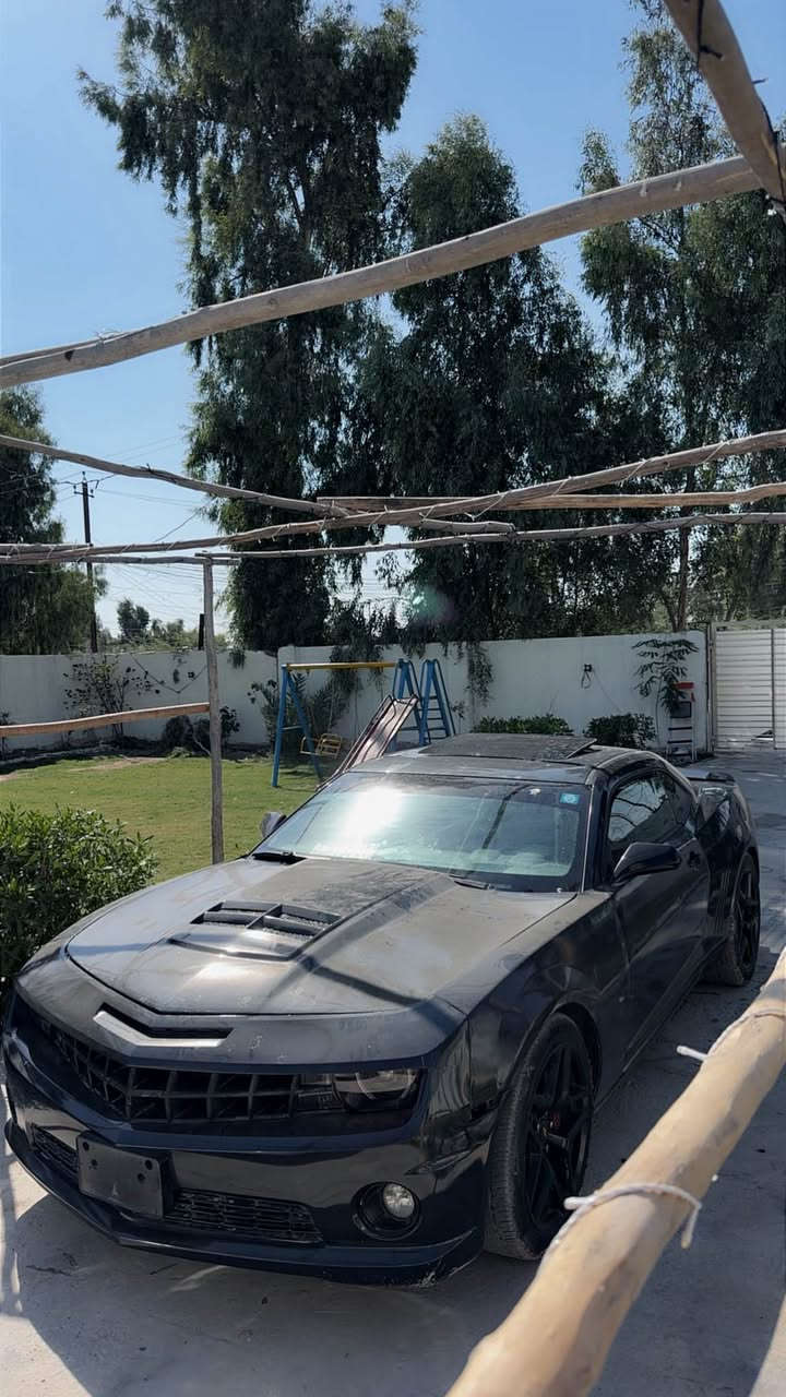 سلام عليكم اخوان للبيع او مراوس كمارو 2ss 2012 
مكينه 6200 v8 كير مكينه تبريد خير من الله 
سياره اعلى مواصفات فتحه كشنات جلد كهرباء صفحتين تحكمات كامره بلاديه عدادات يم الكير 
وباقي المواصفات
سياره عليهه هدرز وكزوز لايتات جدد زراعة عدسات جدد داخل لد RGB متغير سياره مصروف عليهه كلش هوايه صبغ عام جماليه بدون حادث بدون دواخل بدون ايرباك رقم بغداد مشروع وطني 
مكاني بغداد حي الجامعه *********** بغداد, العراق
