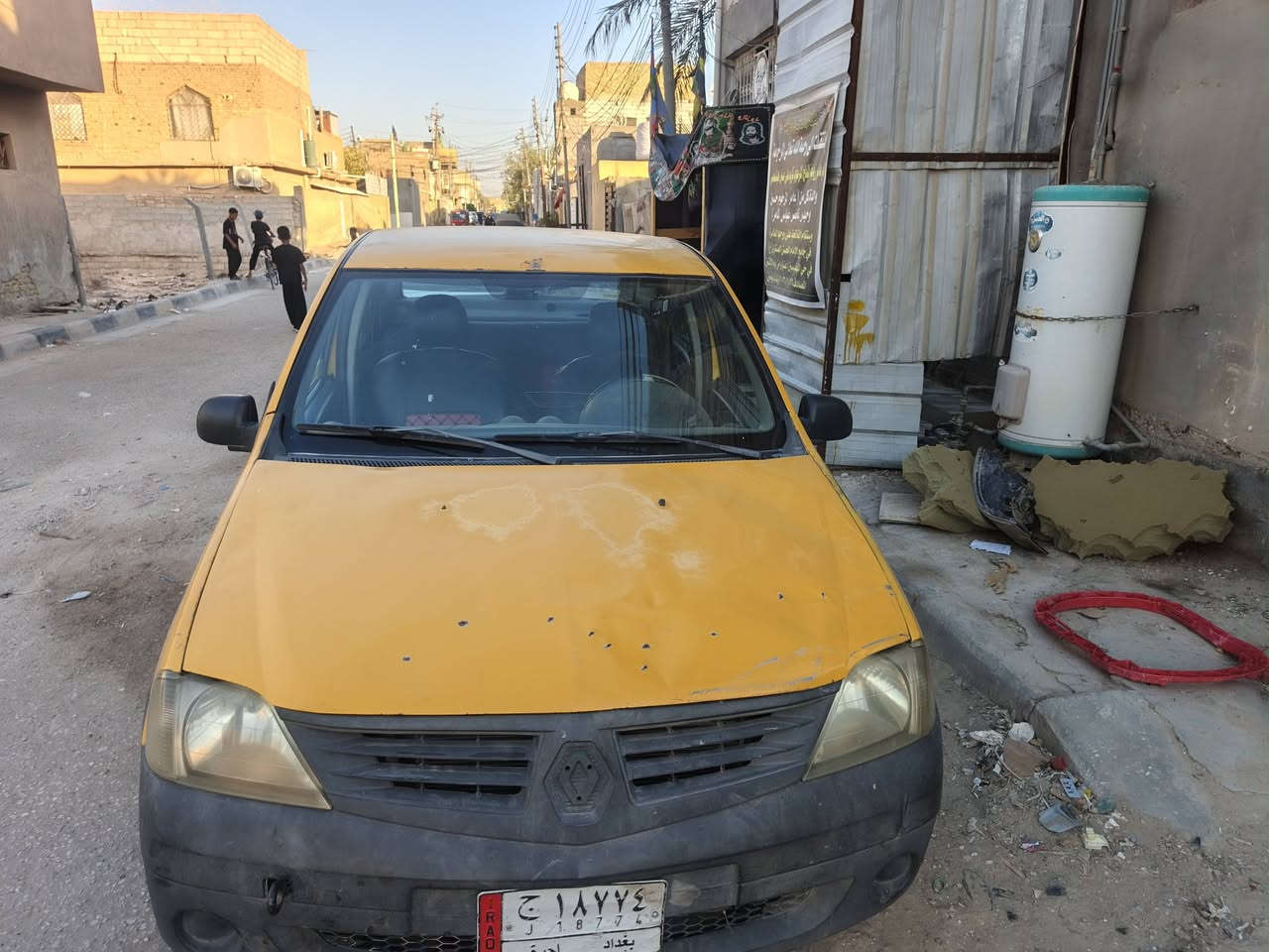 رينو ٢٠٠٩ راعيه موجود ويداور مكينه كير حداديه خير من الله مرور مصفره هيئه ما اعرف شكد عليه سنويه تفاصيل السعر ١٤وبيه مجال مكاني كربلاء ***********
