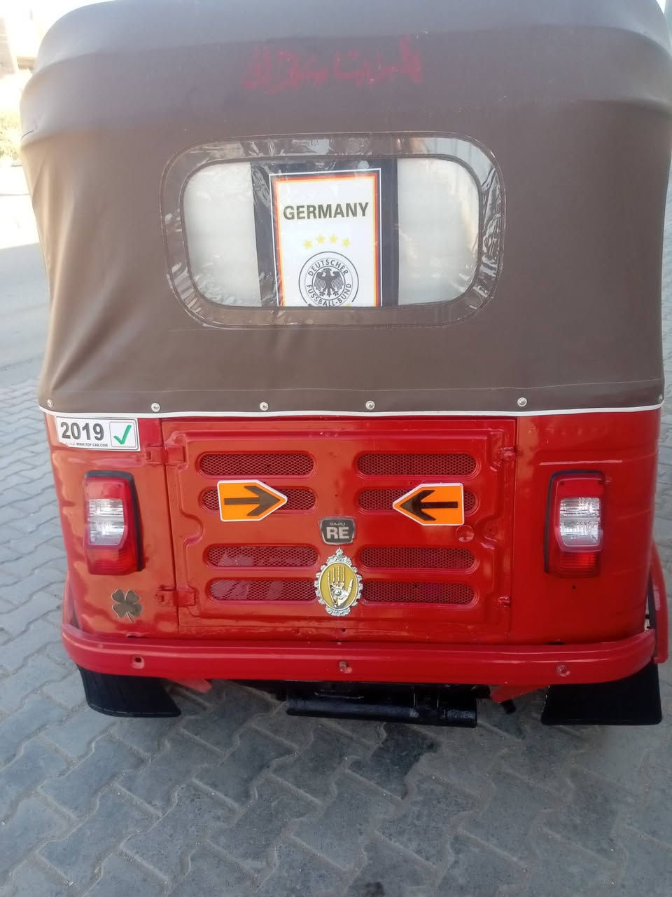 تكتك 18شهر ال8رقم وسنويه مداور ثاني يوم تكتك معمره صبغ عام للجماليه مكفوله من الضربه مكفوله من الخياس او الشخص او الطخه تكتك مكينه كير اكسل مكفولات بيها مكينه مال 20مجفته بعدها ع السحك تجفيت شركه تخم تاير جديد كهربائيات كلها شغاله تكتك صلوات احلا من الصور مناقصه ابره كبل للشارع سعرها(4700) وبيها مجال الشراي يخابر خاص ما جاوب ولا تعليق***********
