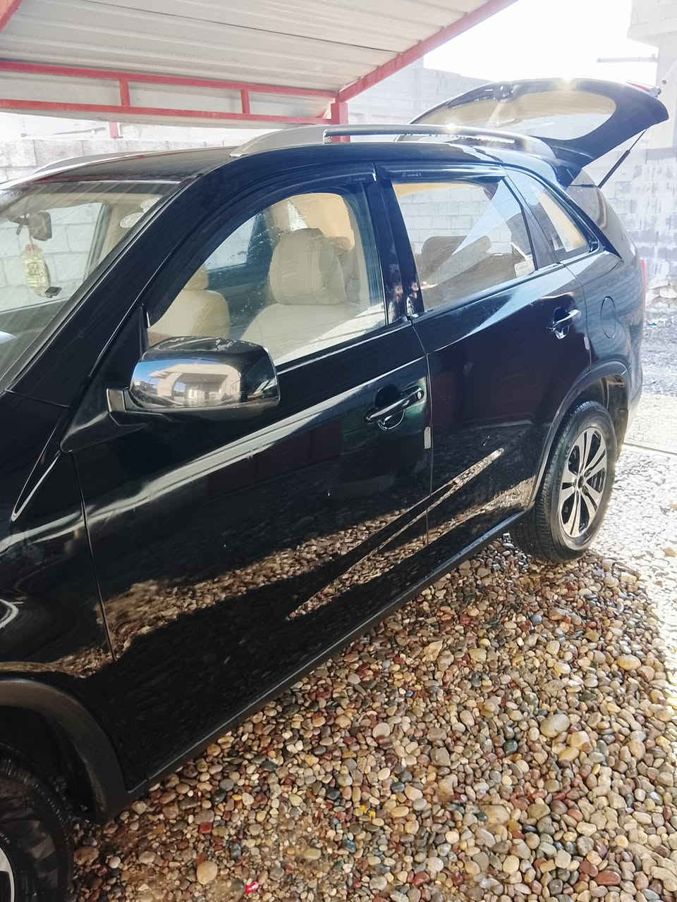 سيارةسورنتو موديل 2012رقم أربيل بسمي محرك 4مابيهةشي مبدل السعراتصل وتدلل رقم  ***********
