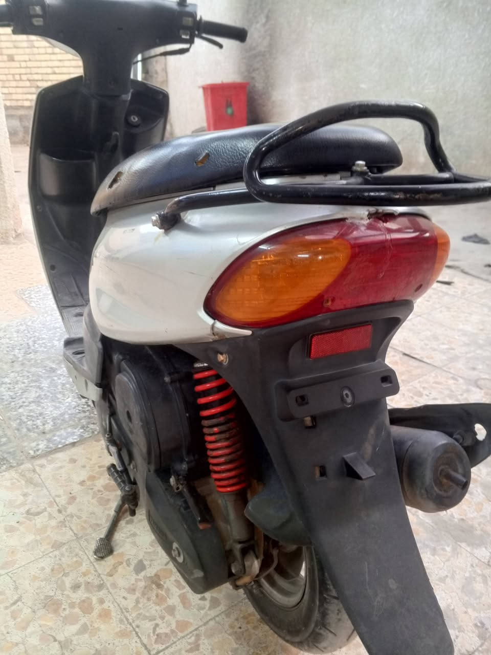 السلام عليكم ماكس قجمه للبيع دراجه نضيفه  العنوان الكاظمية
السعر 550وبيه مجال 
رقم ***********
