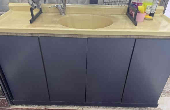 كاونتر 3 متر وسنك متر ونص جديد مابي اي عيب MDF للبيع سعر 350 ومجال قليل للاستفسار ***********
