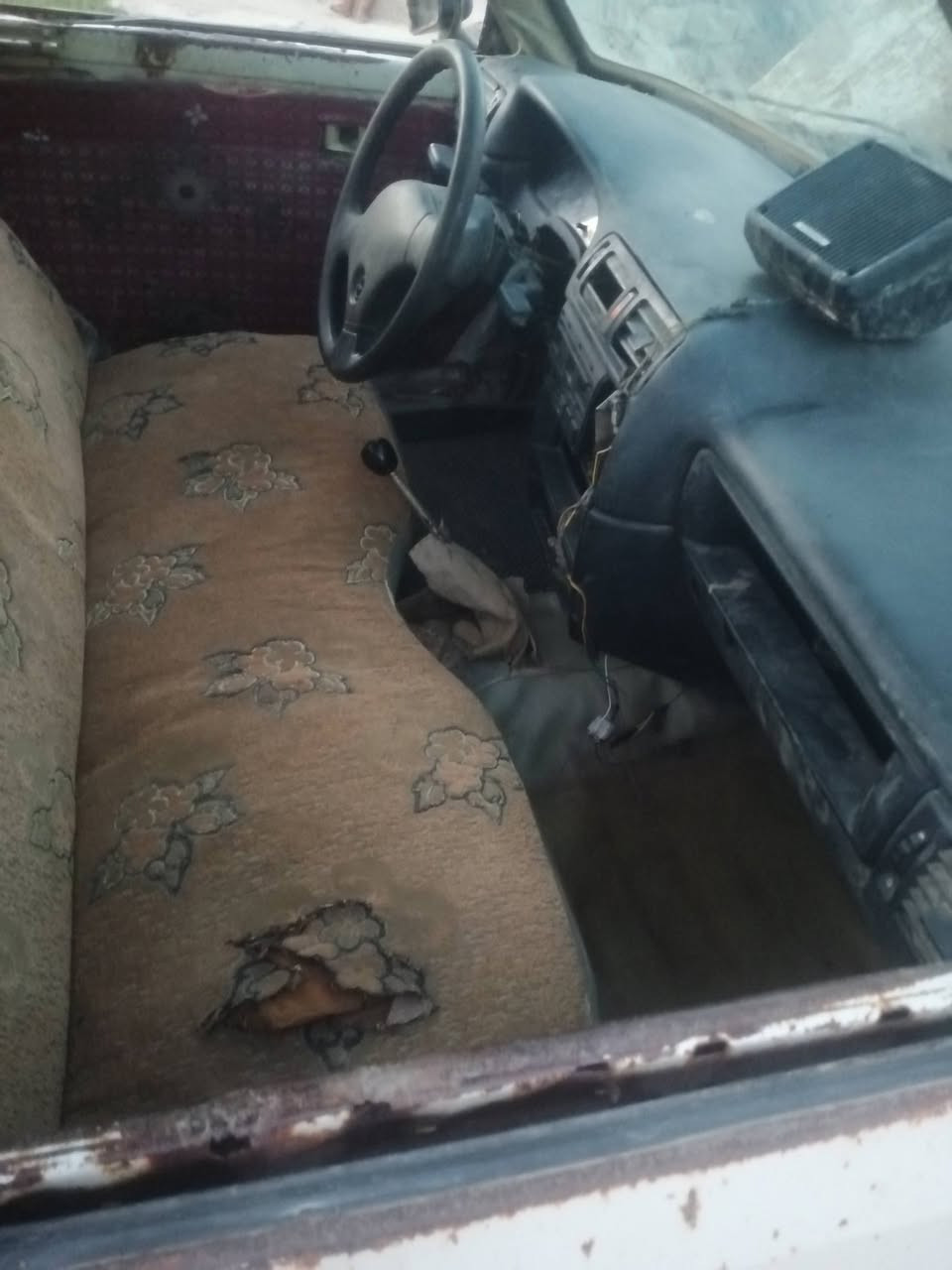 السلام عليكم 

بيكم موديل 80للبيع 

محرك وكير وشاصي شرط 

السعر 10 وراق وبيه مجال 

النمرود قريه الشروق 

***********
