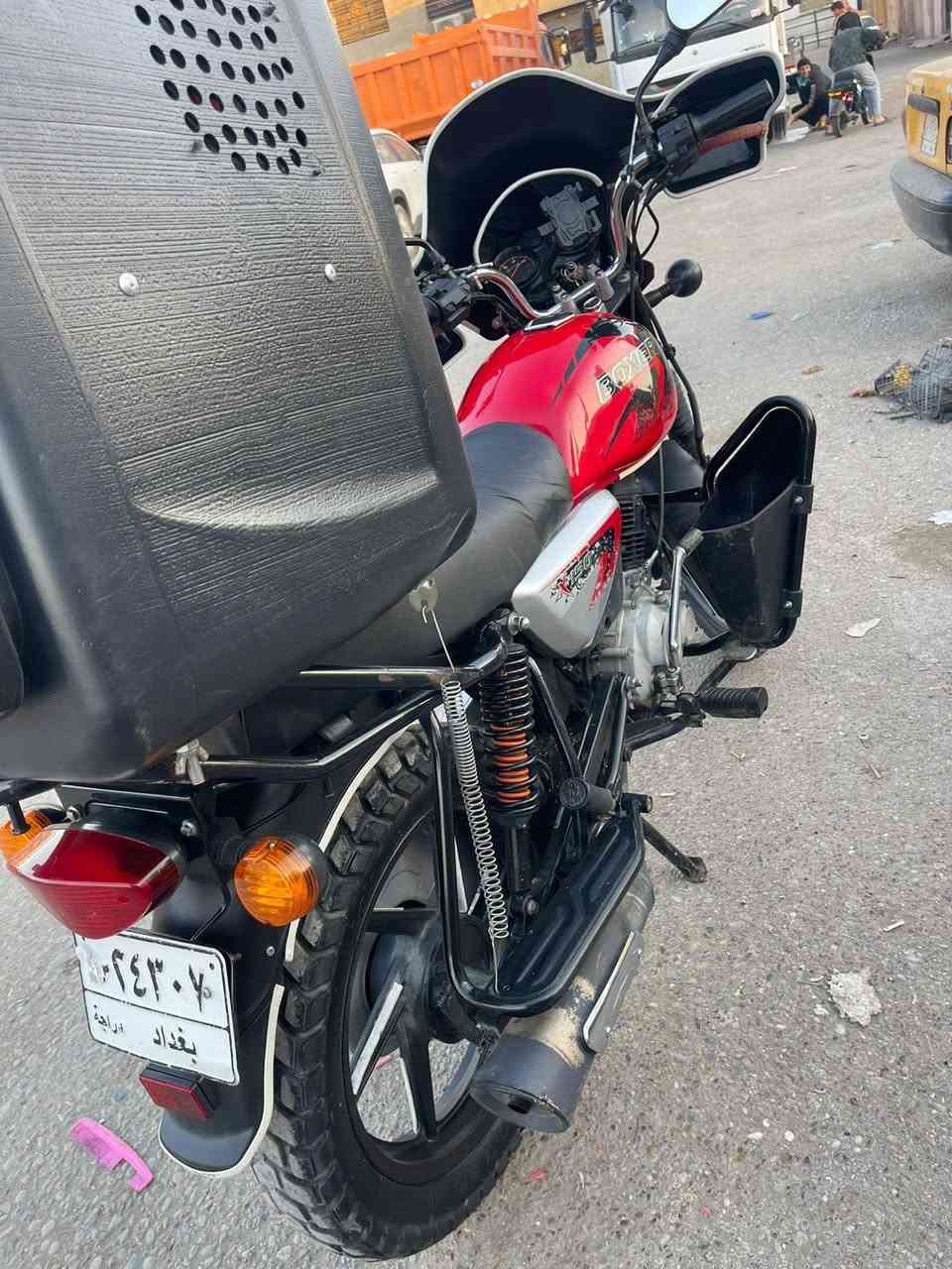 سلام عليكم دراجه بوكسر 23 البيع نضيفه كلش شوفت عينك مزوده ماشيه 45 حقيقي كلشي شغال بيهه رقم وسنويه *********** مكاني بغداد السعر خاص
