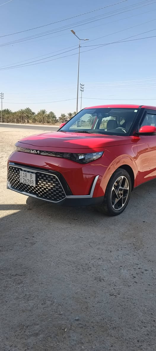 KIA SOUL 2024 EX للبيع او مراوس حسب القناعة 
السعر 155 وبيها مجال بسيط 
السياره مكفوله كفاله عامه 
بدون صبغ بدون ارباك 
مواصفاته :-
-شاشة كبيره
- رادارات امامي خلفي وجوانب + توقف ذاتي امامي خلفي مع تحذير 
-دواخل بيانو بلاك 
-شاشة عداد ديجيتال
-جام أوتو 
كامره دواره مع تسجيل
-لايت لد 
- بك لايت لد 
-ويل 17
-تدفئة كشنات + ستيرن 
-درايڤ مود (sport + normal)
-تحديد مسار + مثبت سرعه 
-نظام اطفاء عند التوقف 
نقطه عمياء
سلايت 
بصمه ابواب
بصمه تشغيل
تشغيل عن بعد
قياده ذاتيه
واير لستKIA SOUL 2024 EX
السياره مكفوله كفاله عامه 
بدون صبغ 
مواصفاته :-
-شاشة كبيره
- رادارات امامي خلفي وجوانب + توقف ذاتي امامي خلفي 
-دواخل بيانو بلاك 
-شاشة عداد ديجيتال
-جام أوتو 
كامره دواره مع تسجيل
-لايت لد 
- بك لايت لد 
-ويل 17
-تدفئة كشنات + ستيرن 
-درايڤ مود (sport + normal)
-تحديد مسار + مثبت سرعه 
-نظام اطفاء عند التوقف 
نقطه عمياء
سلايت 
بصمه ابواب
بصمه تشغيل
تشغيل عن بعد
قياده ذاتيه
واير لست
usp
منفذ شحن سريع امامي خلفي
usp
منفذ شحن سريع امامي خلفي 
مكاني بابل
للأستفسار ***********
