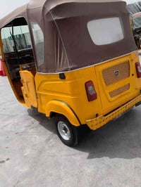 تكتوك 2022/7 تكتوك جديدة  السعر 8700 وبيه مجال  يحتاجله ترتيبات  بغداد...