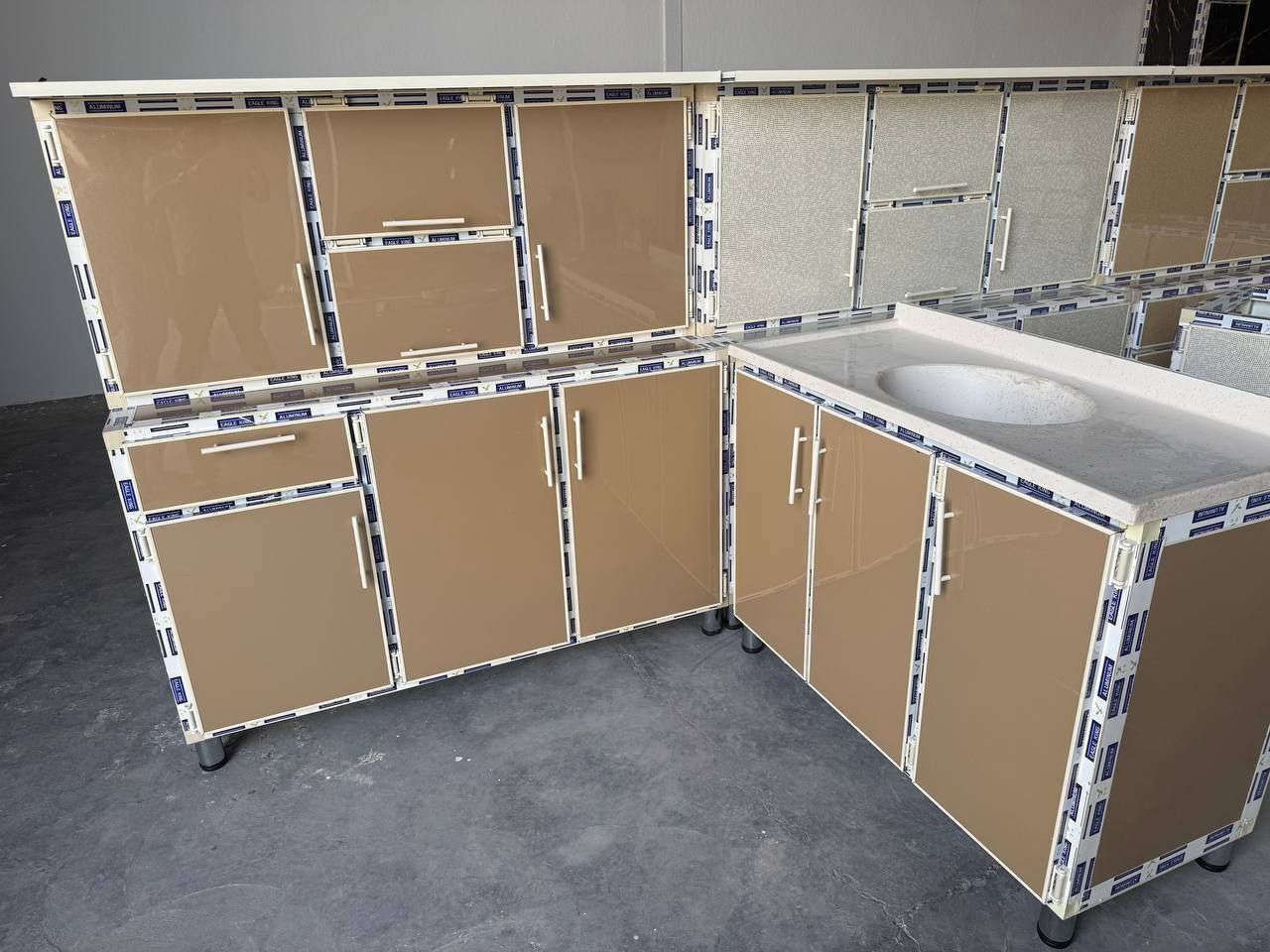 #كاونتر_المنيوم_درجه_أولى مترونص ارضي وملحق مع سنك متر و20سم مرمر #السعر_265_الف
#المواصفات 👇🏻 
البوري المنيوم صيني درجه اولى
الداخل والظهر بليت 0.7 ملم 
سقف الأرضي مبطن خشب MDF
الأرجل ستيل 
اليدات بوري ثقيل 
المحلق ديكور شفقه 

السعر 265 الف 😍

التوصيل داخل بغداد مجاني خلال 48 ساعه 
التوصيل داخل بغداد VIP ( ) 25 الف 
كربلاء ، بابل ، النجف ، الديوانيه ، الانبار (رمادي + فلوجه ) صلاح الدين ( مركز ) ديالى ( بعقوبه + خالص ) واسط ( المركز ) 25 الف 
الناصريه (ذي قار ) السماوه (المثنى ) العماره (ميسان ) البصره 👉🏻 (المركز ) 50 الف 
البصره 👉🏻 ( اطراف ) 75 الف.


**إذا كنت صاحب هذا الإعلان وتريد حذفه لأي سبب، رجاءا أرسل رسالة إلى الدعم الفني**