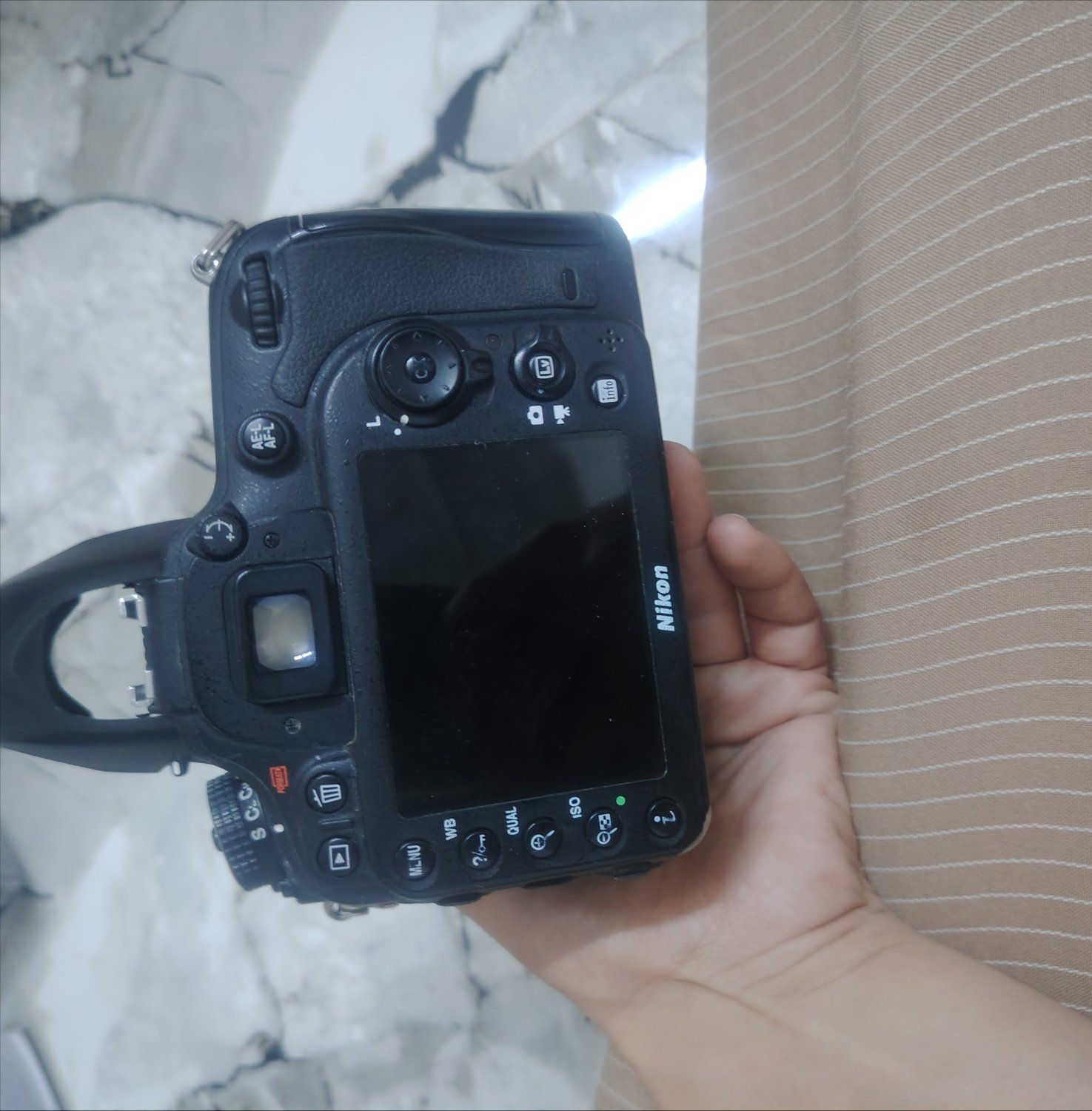 كامره نيكون 7100 للبيع استخدام شخصي النظافة كدام العين 
ملحقاتها
بدي
عدسه 55.18 
جنطة
شاحنه
بطاريه
حزام كتف
السعر 475 الف وبيها مجال بسيط

ومتوفر شركات نقل


**إذا كنت صاحب هذا الإعلان وتريد حذفه لأي سبب، رجاءا أرسل رسالة إلى الدعم الفني**