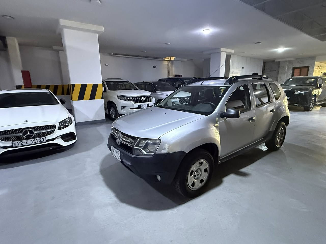 رينو داستر 2016 للبيع
استلام شركة

ماشية 97 ألف كيلو متر

سيارة كير ومحرك وتبريد بوضعية الشركة حدادية جديدة زوج

تايرات جديد

سيارة كاملة من كل شي ادامتهة كاملة بالشركة مال رينو

شادلة ليدات led

سيارة بيهة طخات خفيفة مثل ما موضح بالصور

السيارة باسمي رقم بغداد مشروع وطني تحويل ثاني يوم

سعرها 78 ورقة وبيهة مجال

رقمي اتصال رصيد ***********

*********** واتساب فقط

مكان السيارة بغداد العرصات
