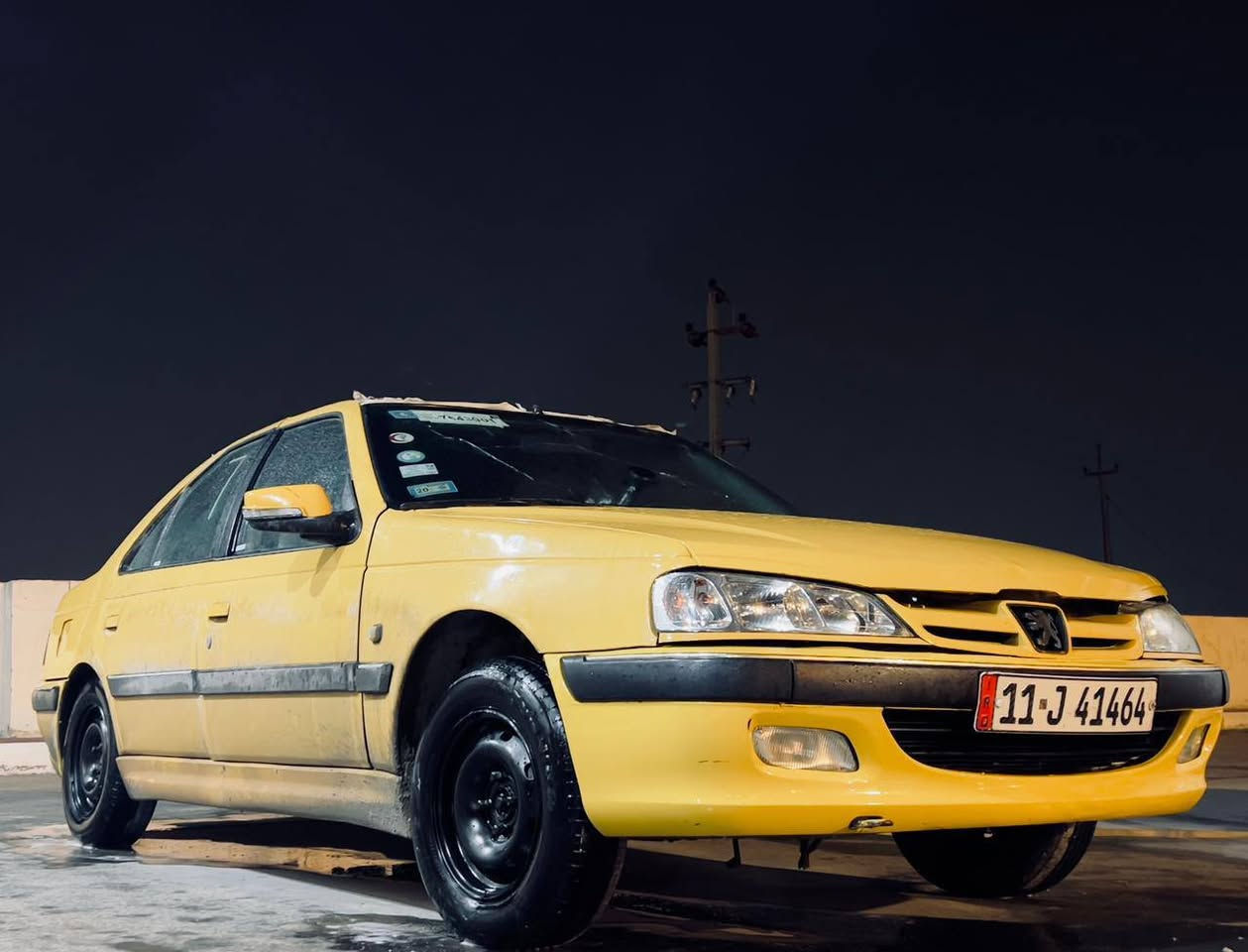 السلام عليكم بيجو بارس 2015للبيع
تبريد فول 

منضومه زنون 

سستم سماعات وشاشه 

سياره كامل مامشتغل بيها تكسي ابد مال بيت 

 محرك وكير فرنسي سنويه بسمي تحويل ثاني يوم  بيها بارد يم الهلال الخلفي 

والباقي خير من الله 

السعر 42

 مكاني بغداد جسر دياله الجديد ***********
