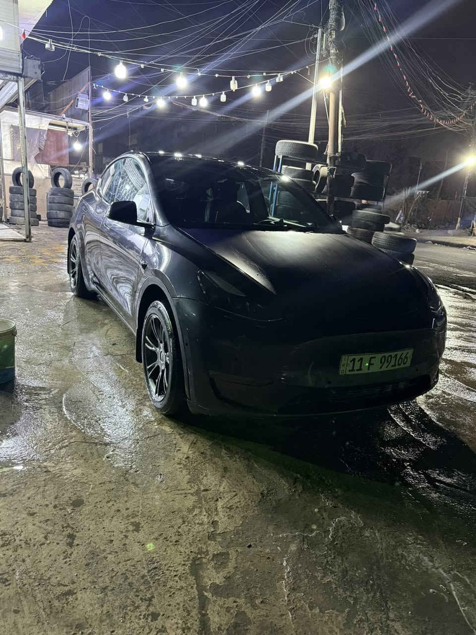 سلام عليكم تسلا y للبيع تك ماطور بطاريه كبيره موديل 24 صور الحادث بل منشور سياره ماشيه 14 الف سياره جديده مكاني بغداد ***********
