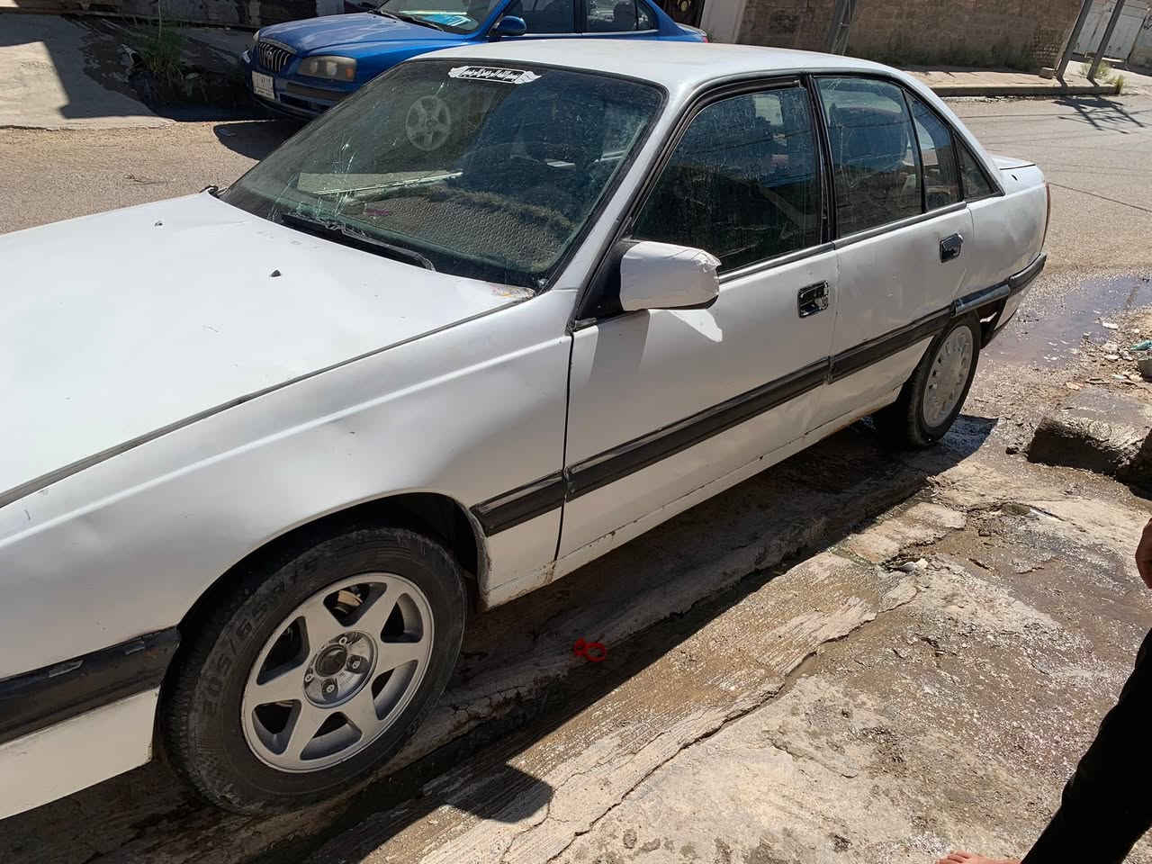 أوبل اوميكا للبيع شرط الكيو والمحرك السياره طرف ثالث بس وكاله السعر ١٤ وبيها مجال 
رقمي ***********
