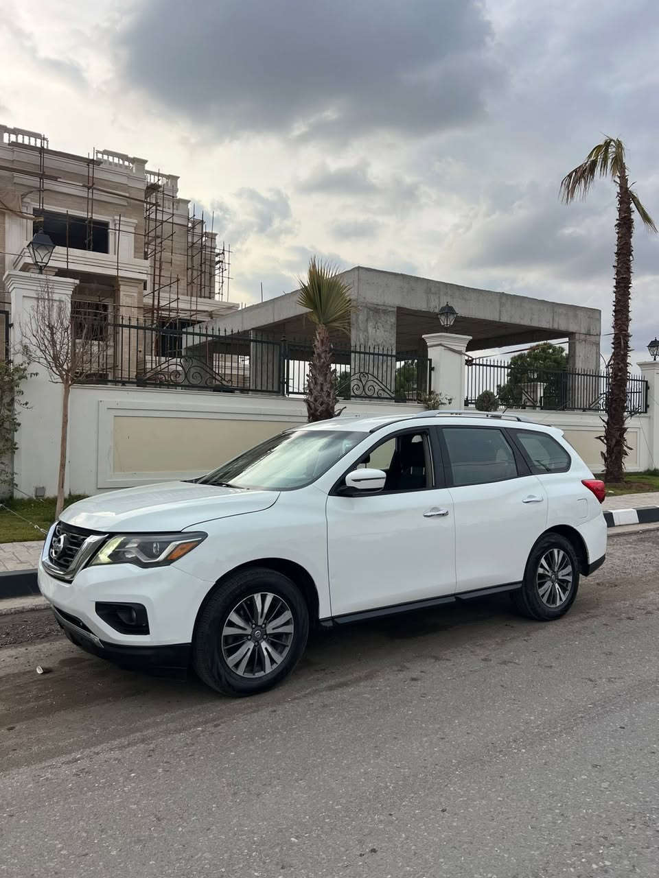 نيسان باثفيندر موديل ٢٠١٧ مواصفات SV دبل اكسل تحكم معروفة ٦ سلندر و ٧ راكب سيارة عائيلة ماشي ١٢٥ الف ميل جاهزة بدون نقص بهاء جاملغ خلفي و جنطة صبغ مكان اربيل سعر ١٣٨ ورقة مجال لطيبين 
***********
***********
