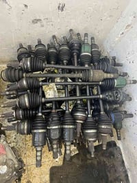 توفرأ درايم شفت  ليكاسي من 2020 الى 2025  امبريزا من 2018 ال 2025  فور...