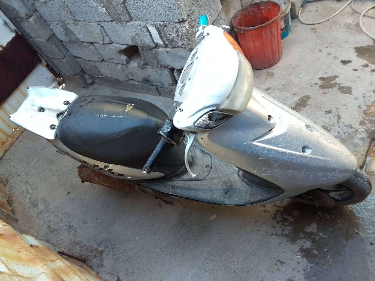 السلام عليكم عندي دراجة عصفوريه فحل بلاديه للبيع لسعر 250بيها مجال رقم واتساب *********** مكاني بغداد الدوره شراي اتصل خاص
