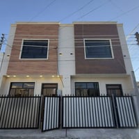 ‏مشتمل ركن للبيع حي الجهاد الرفاق خلف شارع 20 مباشر الواجهة خمسة نزال ...