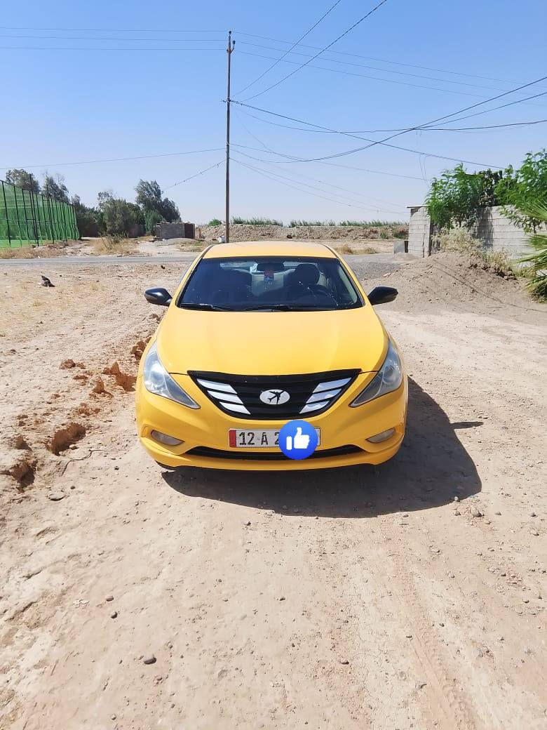 السلام عليكم سوناتاللبيع موديل 2011خليجي محرك 2400دوش المرغوب السيارة وارد خليجي ضرر السيارة جاملغ وبنيد رقم السيارة نينوى الماني أليف(الدولي)) السيارة جاهزة صدر محرك كير تخم تاير كلة شرط السيارة تاخذه ما تحط عليه ربع السيارة جاهزة من كل نواحيهه
مواصفات السيارة:
1- حساسات خلفية
2- تبريد قطعتين
 3-دوشمة ارضية جلد
4- تحكمات ستيرن
5- شاشة وكامرة خلفية
 6- مري شفط 
7-واشاير بل مري
8- نضام ايكو 
9-مثبت سرعة  
سعر السيارة /97
الاستفسار على الرقم /***********
