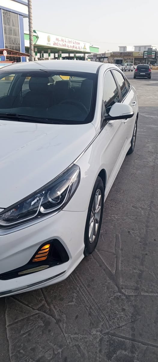 السلام عليكم
سوناتا  19 خليجي لون ابيض
محرك 2400  دوش
محرك كير كفاله
الشراي  يتصل
عنوان البصره  ***********
