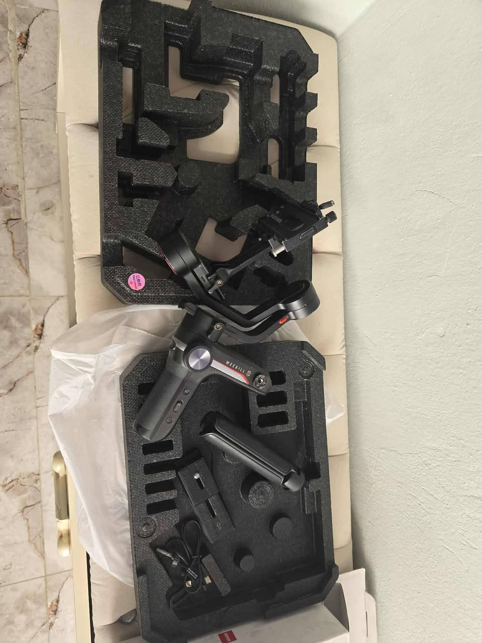 رونين للبيع بسعر مناسب. كامل ملحقات السعر 300 وبي مجال بسيط
مكاني بغداد ماعدي توصيل
للتواصل مراسله خاص او اتصل ع الرقم ***********
