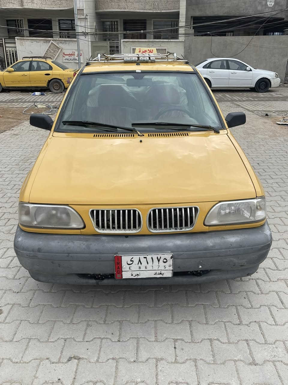 السلام وعليكم سياره سايبه للبيع موديل 2013 مصبوغه حزام للجماليه وبيه ضربه جاملغ خلفي مكينه جديده وكير مكفول شواصي مكفوله اكو فطر خفيف ب بدنه 
***********
