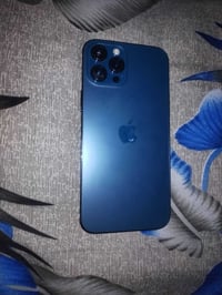 ايفون 12 برو ماكس ذاكره 256 للبيع جهازه كلش نضيف وياه كارتونه مالته وش...