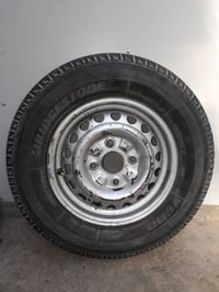 ويل حجم ١٥ اربع براغي والتاير النظافة 70% حجم R13 × 165 للبيع السعر 25...