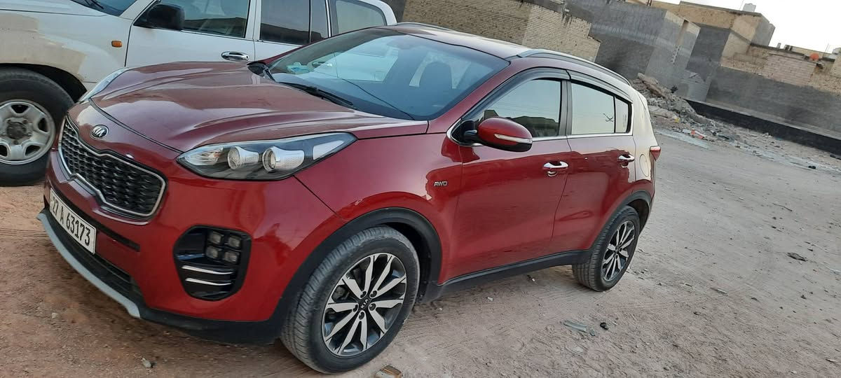 سبورتج ٢٠١٧وارد كندي حادثه شويه ب البنيد وربع قبق الجنطه بدون داخل  شواصي مكفولات فول مواصفات عدا البانوراما مكانه كربلاء سعره قفل ١٣٨
***********
