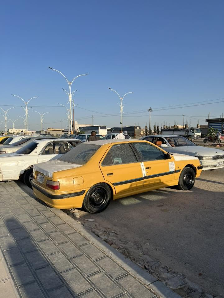بيجو ٢٠١٠ محور محرك وكير كورلا راعيها موجود ويريد مداور رقم انكليزي مامطلوبه ربع السياره هيئه وغرامه (0) حداديه نص عمر مابيها خياسات كلها معمره السياره جاهزة للشارع مال شغل سعرها ٣٠ وبيها مجال كلش بسيط مكانها ناصريه شطره 
***********
