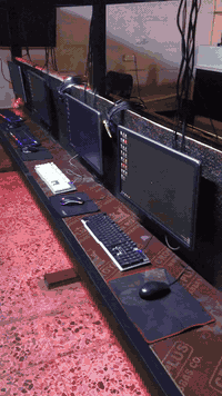 سلام عليكم للبيع حاسبات دل
هرتز 60

رام 8

هارد اسس دي 256

هارد داخلي 64

جيل ثالث

معالج كواري 7

كارت شاشه 1050 Ti

جهاز ربط 

كيبورد5

ماوس5

حاسبات5

مكاني بغداد الحديدة

رقم ***********

سعر الحاسبه 225 وبيه مجال قليل
