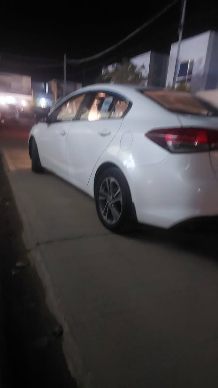 السلام عليكم...بيع مستعجل ١٣٠ قفل كفاله على موديل ١٧ 
***********
