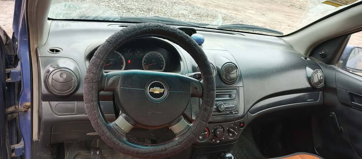 ئەڤیۆ 2009 گێڕ عادی سێ پارچەی پێشی گۆڕایە بێ ناو گرتن دوو جێی بچووک سبووغ 
گێڕ و مەکینە بەشەرت ڕەقەم هەولێر ڕەقەم باریک بەناو کردن بەشەرت 
ژ.م.*********** 
واتس ئاپ و ڤایبەر أربيل, العراق
