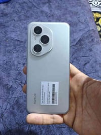 هونر ٤٠٠ برو • ٥١٢جيجا ١٢رام • شاحن ١٠٠واط